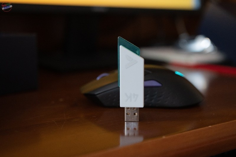 支持4KHz回报还能无线充电，简约不简单的雷柏VT3S游戏鼠标上手