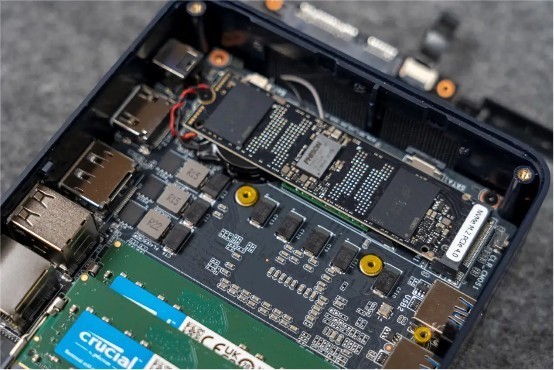 10核心16线程，CPU性能看齐苹果M1芯片，零刻SEi12迷你主机评测