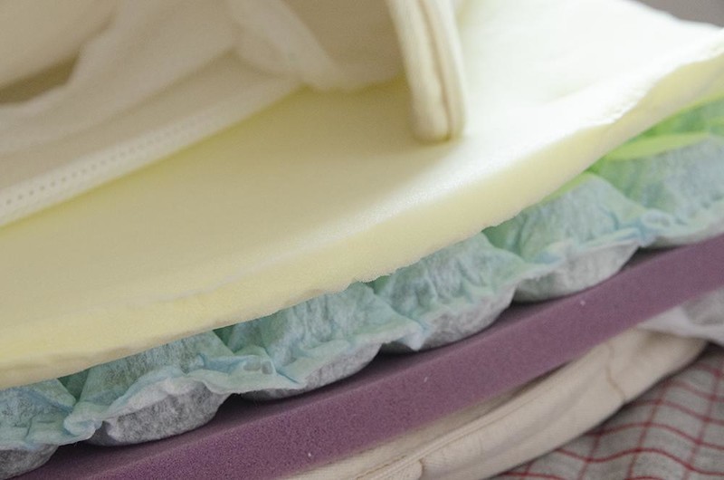 栖作奇遇小弹垫评测，原来睡眠好不好还得看床垫