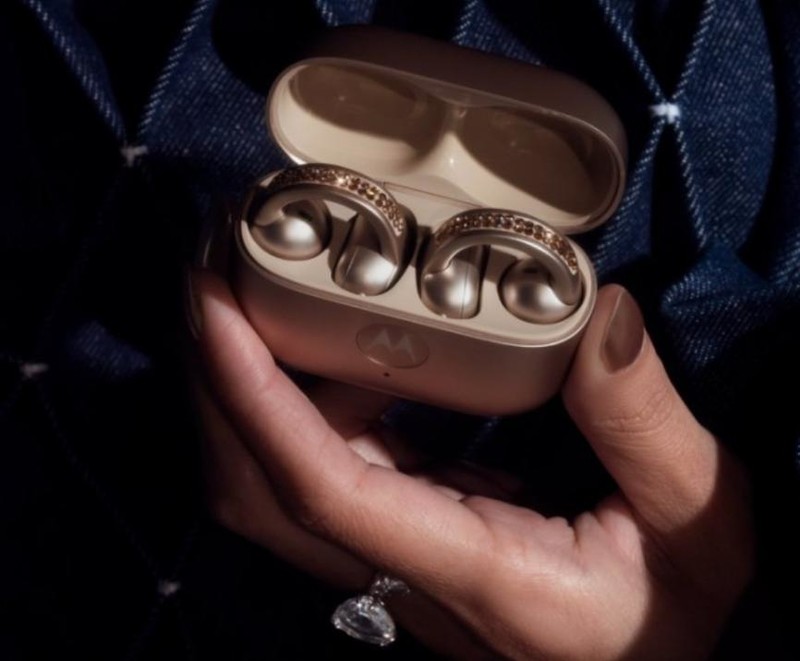 2999起售！moto双系列新机发布，还给年轻人一台小折叠！