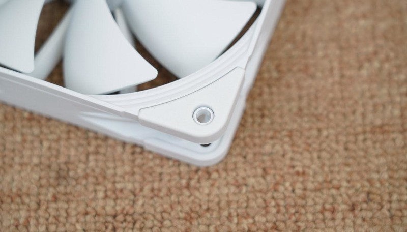 让爱机安然度过炎夏，超频三 DE360一体式水冷散热器体验分享