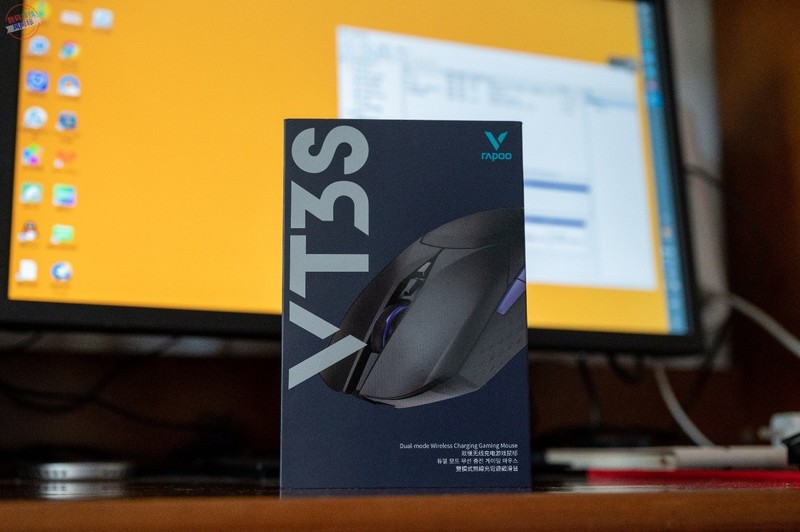 支持4KHz回报还能无线充电，简约不简单的雷柏VT3S游戏鼠标上手
