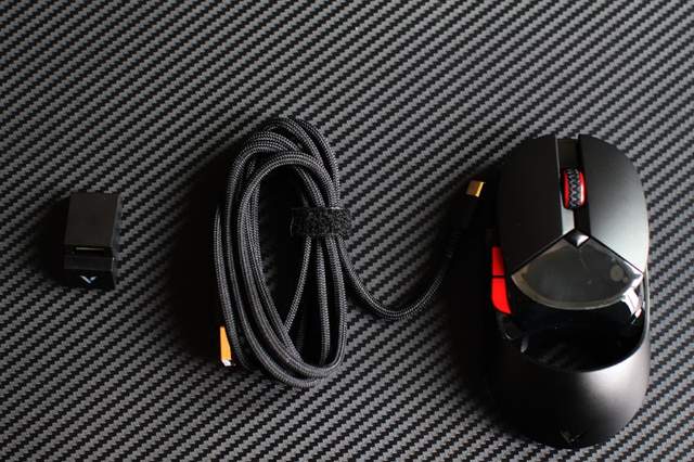 欲善其事，必利其器：雷柏VT960S游戏鼠标上手玩