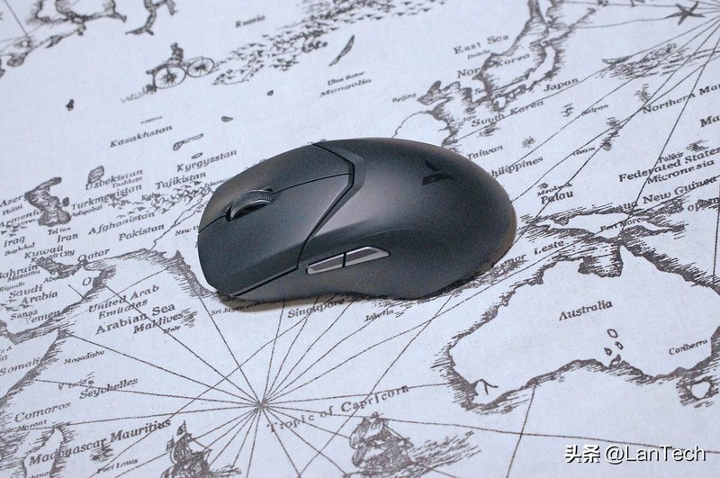 轻快竞击，双模通用：雷柏 Rapoo VT9 游戏鼠标体验