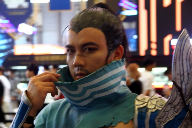 英雄联盟全球总决赛冠军选手Baolan与众多SG惊艳Chinajoy金士顿展台