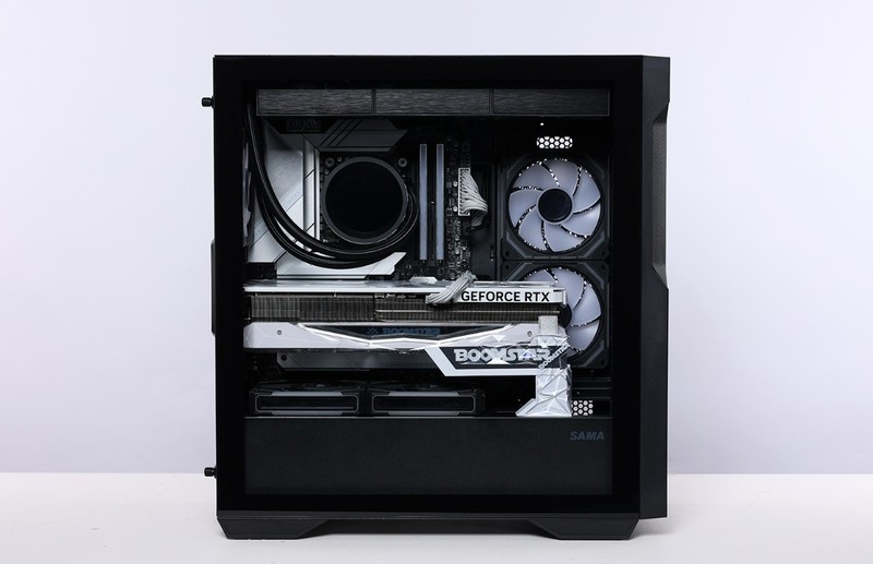 终于入手i7-14700K之后，搭配4080+先马坦克5攒了台黑色硬核主机