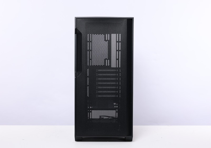 终于入手i7-14700K之后，搭配4080+先马坦克5攒了台黑色硬核主机