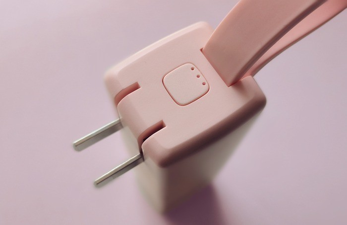 四合一自带双接口，sanag塞那 K30充电宝体验