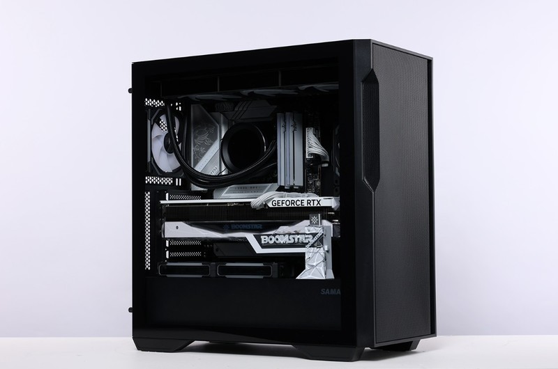 终于入手i7-14700K之后，搭配4080+先马坦克5攒了台黑色硬核主机