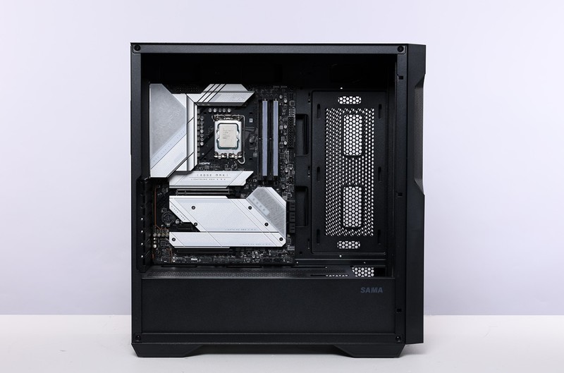 终于入手i7-14700K之后，搭配4080+先马坦克5攒了台黑色硬核主机