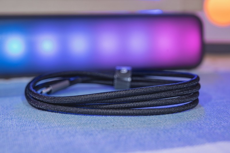 不是显卡买不起，而是桌搭更有性价比，桌面好物绿联200W智充魔盒