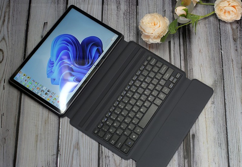 便携设计造型精致，酷比魔方iWORK GT二合一平板开箱篇