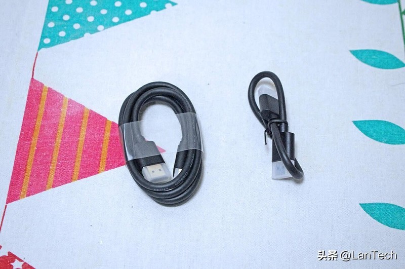 办公好帮手，娱乐有一手：零刻 SEi12 Pro 高性能迷你主机体验