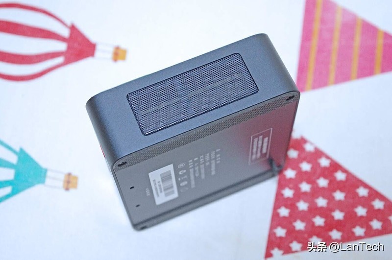 办公好帮手，娱乐有一手：零刻 SEi12 Pro 高性能迷你主机体验