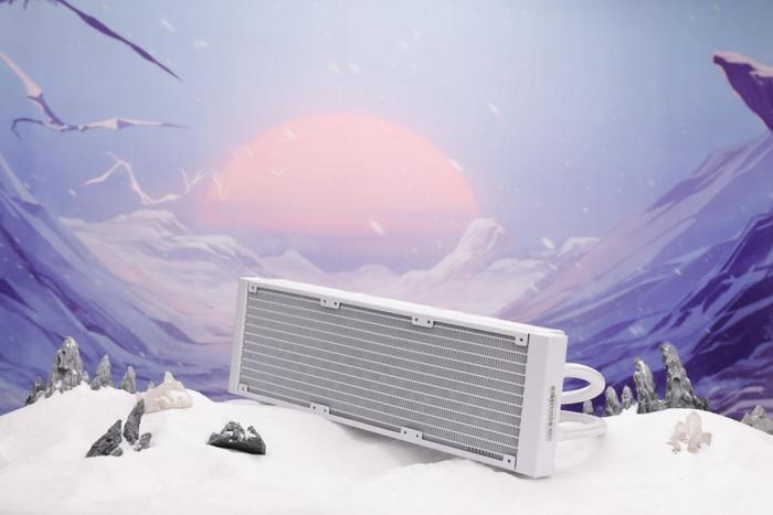 夏天随便玩也不会热，炽果宙斯XT360一体式水冷散热器评测