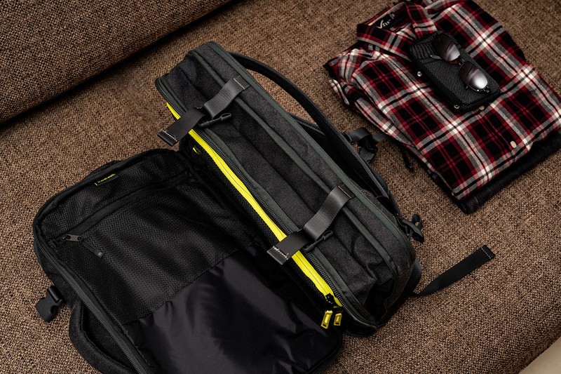 纠结许久最终下手，INCASE EO Travel Backpack：这个背包太能装了