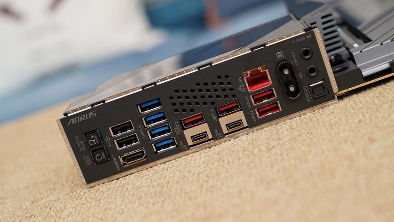 新一代游戏之王？AMD 锐龙7 9800X3D、Intel i9 14900K对比评测