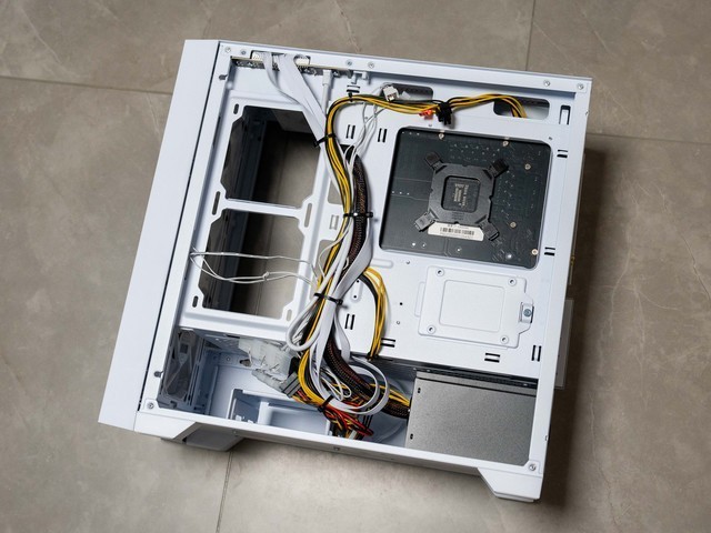 到手就能轻松畅玩，微星AEGIS宙斯盾S主机体验分享