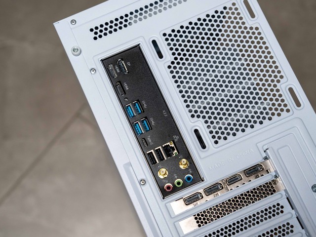 到手就能轻松畅玩，微星AEGIS宙斯盾S主机体验分享