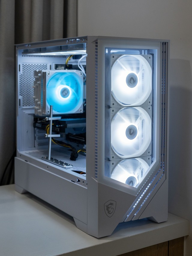 到手就能轻松畅玩，微星AEGIS宙斯盾S主机体验分享