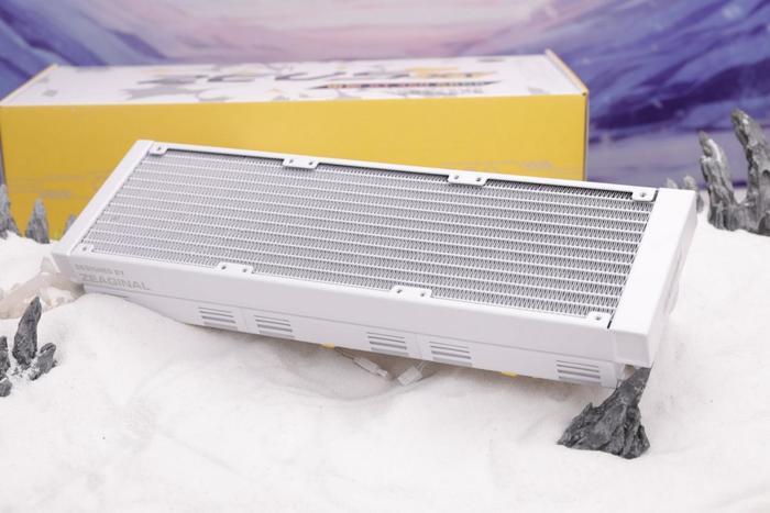 夏天随便玩也不会热，炽果宙斯XT360一体式水冷散热器评测