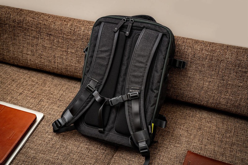 纠结许久最终下手，INCASE EO Travel Backpack：这个背包太能装了