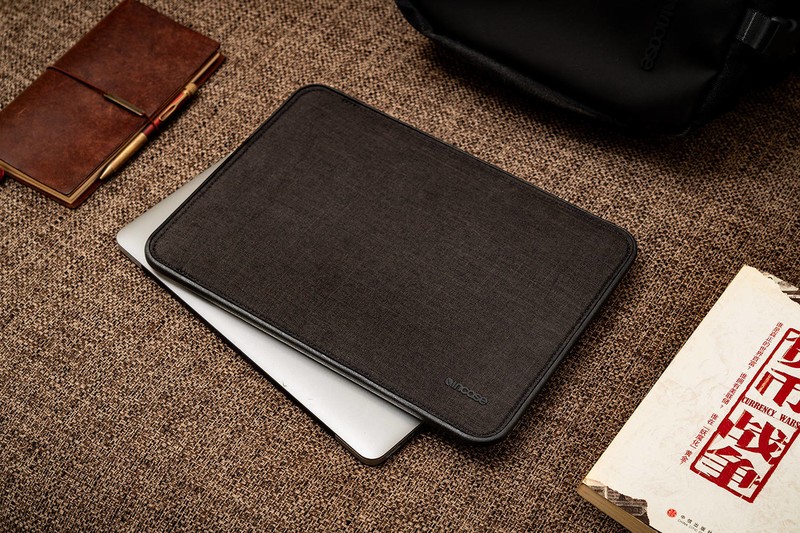 纠结许久最终下手，INCASE EO Travel Backpack：这个背包太能装了