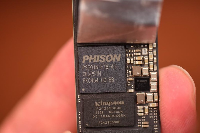 神预言应验！最强游戏CPU出现！Ryzen 7 9800X3D实战各路游戏大作！