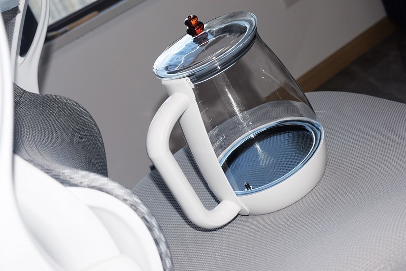 LEGUS石墨烯养生壶：科技赋能，知性养生新选择