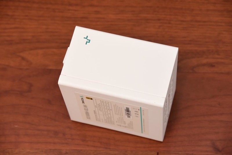 来自服务器血统的游戏主板—美超微C9Z790-CGW，打游戏怎么样？