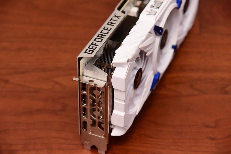 来自服务器血统的游戏主板—美超微C9Z790-CGW，打游戏怎么样？