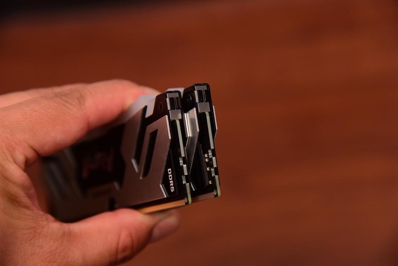 来自服务器血统的游戏主板—美超微C9Z790-CGW，打游戏怎么样？