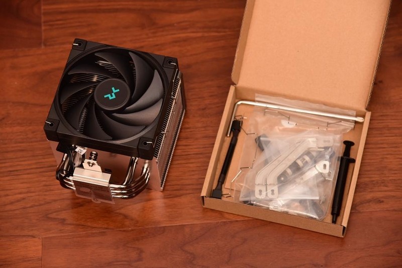 来自服务器血统的游戏主板—美超微C9Z790-CGW，打游戏怎么样？