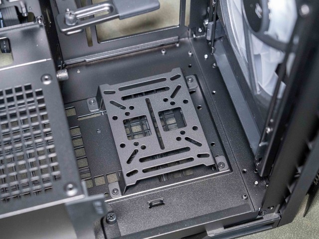 16CM双螺旋风扇加持，微星MPG VELOX 300R AIRFLOW PZ刀锋机箱晒单