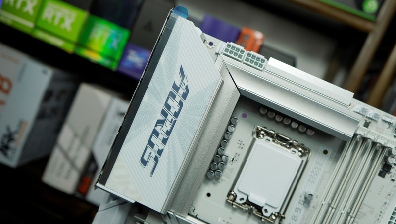 比性能模式提升多大？技嘉Z890 AORUS PRO ICE英特尔IPO套装实测