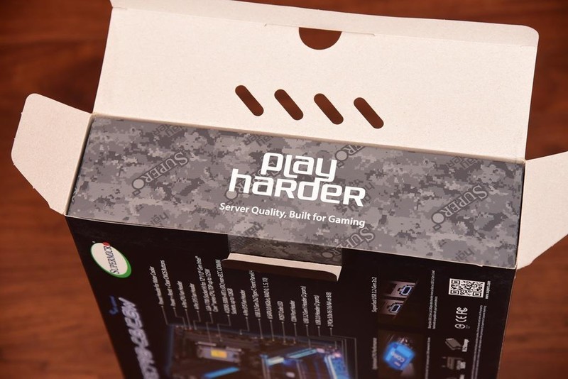 来自服务器血统的游戏主板—美超微C9Z790-CGW，打游戏怎么样？