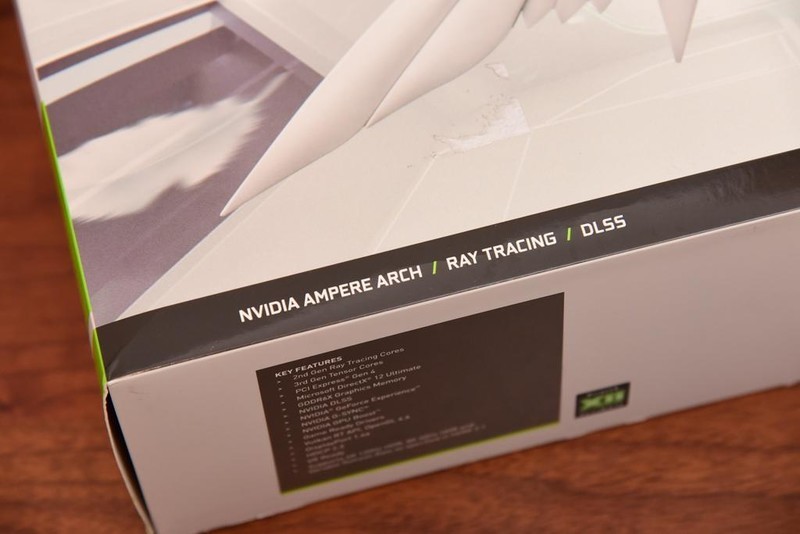 来自服务器血统的游戏主板—美超微C9Z790-CGW，打游戏怎么样？