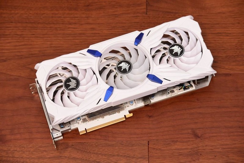 来自服务器血统的游戏主板—美超微C9Z790-CGW，打游戏怎么样？