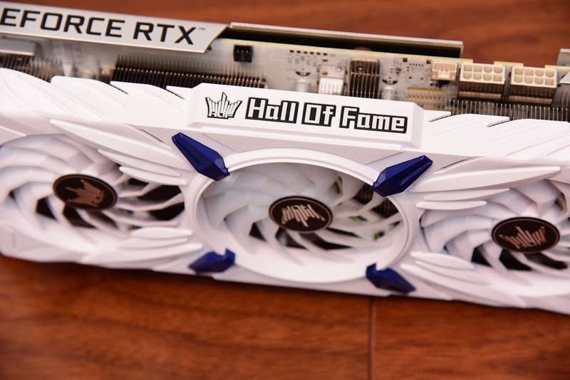 来自服务器血统的游戏主板—美超微C9Z790-CGW，打游戏怎么样？