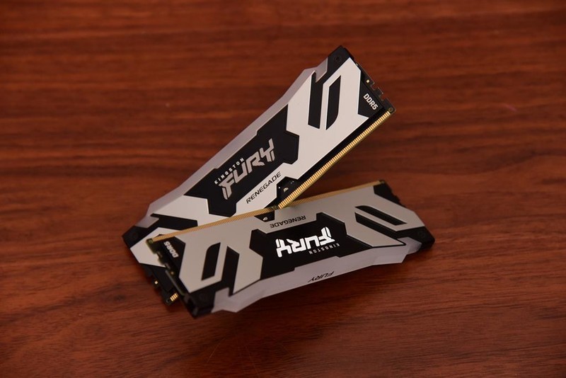 来自服务器血统的游戏主板—美超微C9Z790-CGW，打游戏怎么样？