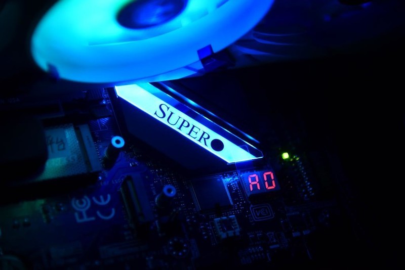 来自服务器血统的游戏主板—美超微C9Z790-CGW，打游戏怎么样？