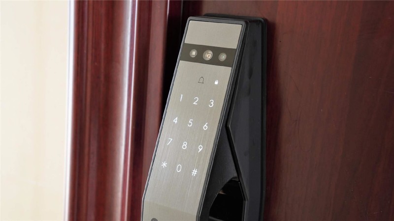 VOC T10face智能门锁实测：全自动+3D人脸识别，颜值和性价比突出