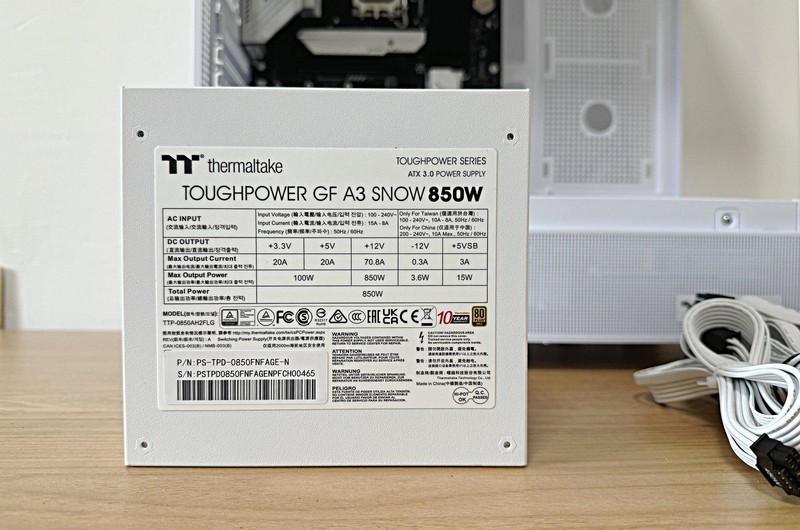 物美价廉，元气满满，钢影 透S限定版可能是你找的那款机箱