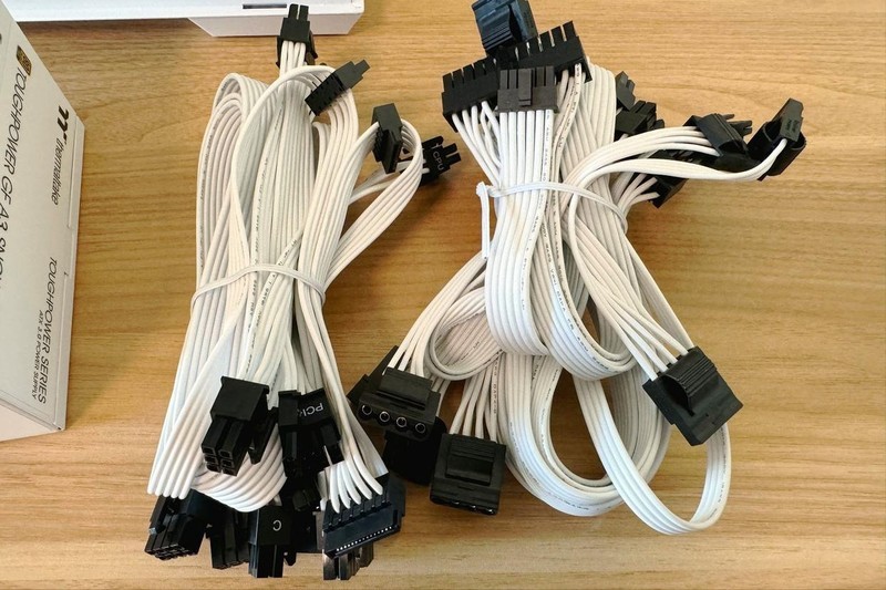 物美价廉，元气满满，钢影 透S限定版可能是你找的那款机箱