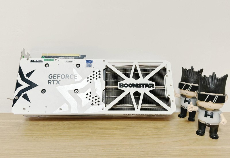 物美价廉，元气满满，钢影 透S限定版可能是你找的那款机箱