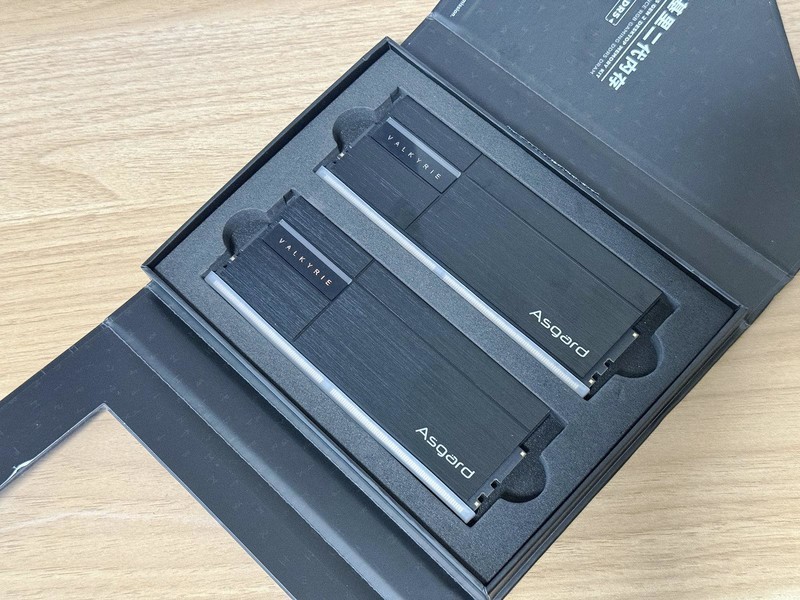 物美价廉，元气满满，钢影 透S限定版可能是你找的那款机箱