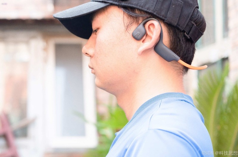 更亮更好听的户外耳机，下班之后畅快运动，哈氪聆光体验