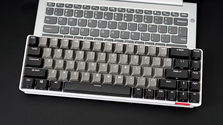 Thermaltake C360机械键盘体验：RGB 热插拔 三模无线 样样精通