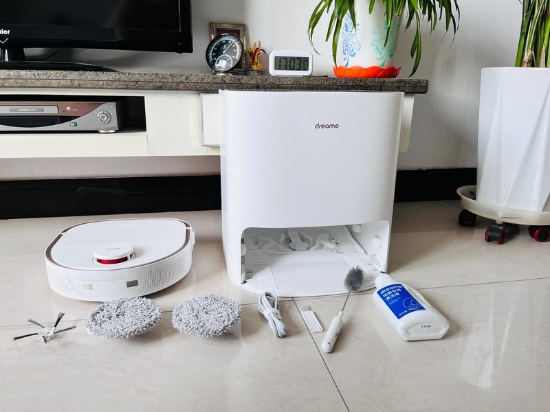 保持家中最初的亮洁，我选追觅W10Pro扫拖一体机器人，真的好用