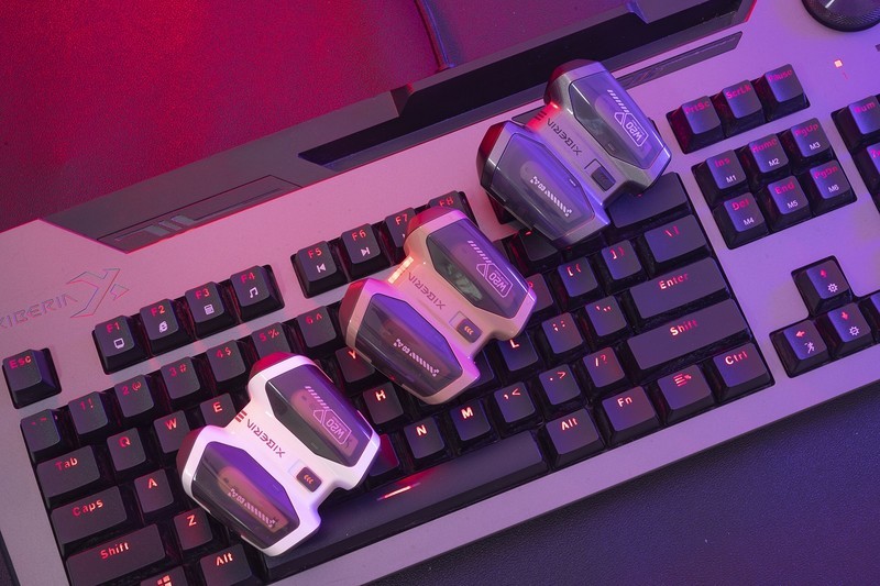 赛博朋克与外太空，告别延迟的真电竞TWS耳机，西伯利亚W20双模TWS耳机